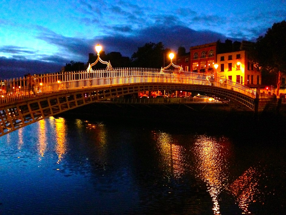 Ha' Penny Bridge